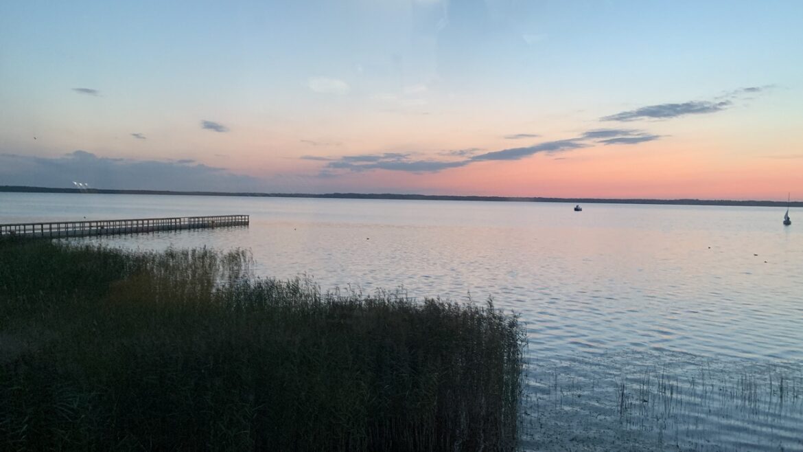 Er hangt een hoop dreiging in de lucht.