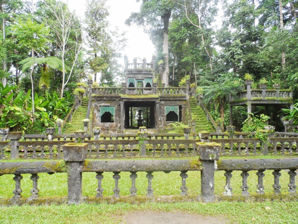 26 JULI: ROUTE DOOR EN NAAR TABLELAND