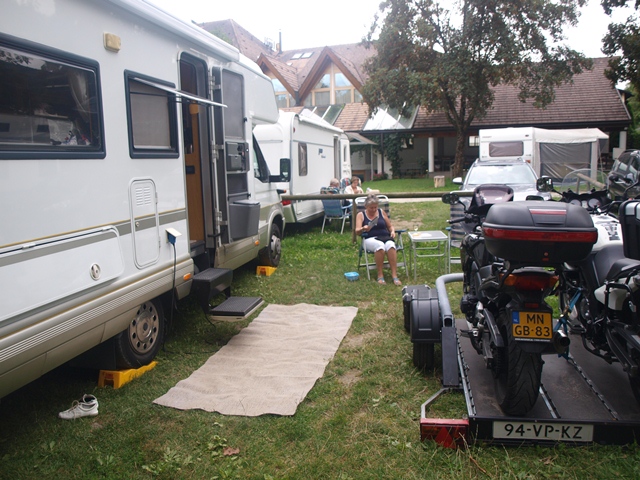 MAANDAG 25 JULI 2011